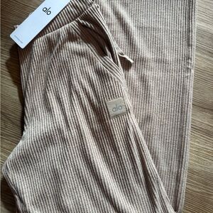 ALO Muse Wide Leg Pant in Gravel Heather size XS, NWT